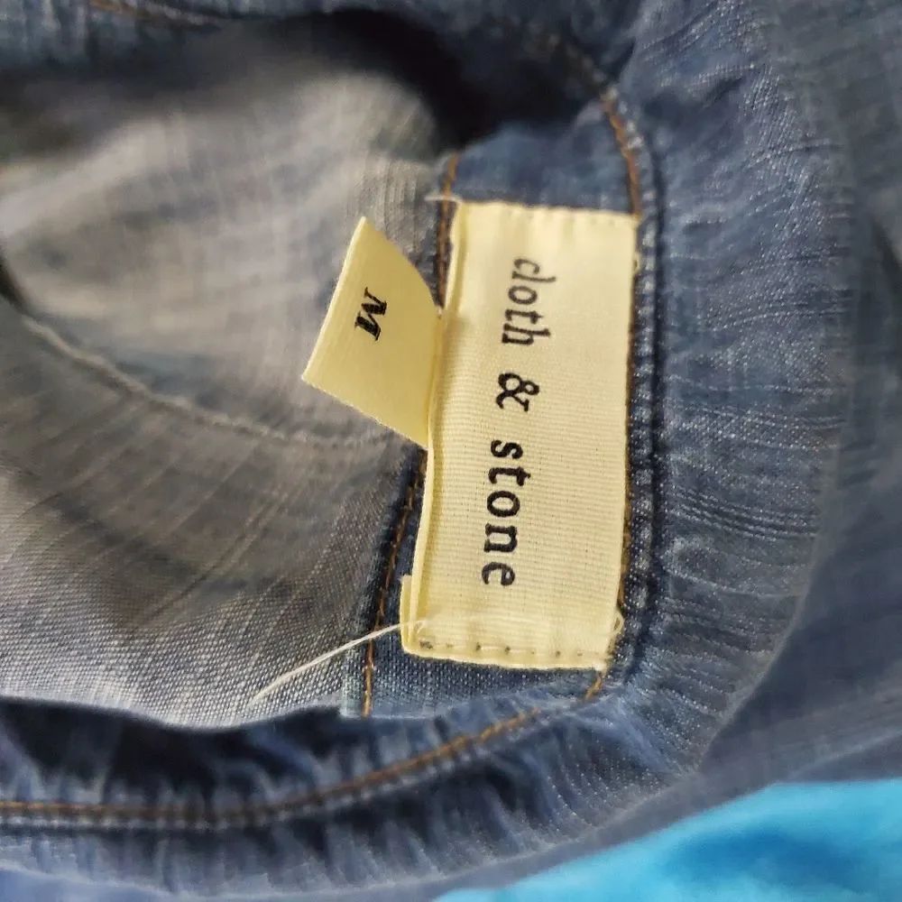 Cloth & stone blue chambray button up shirt - Picture 4 of 7